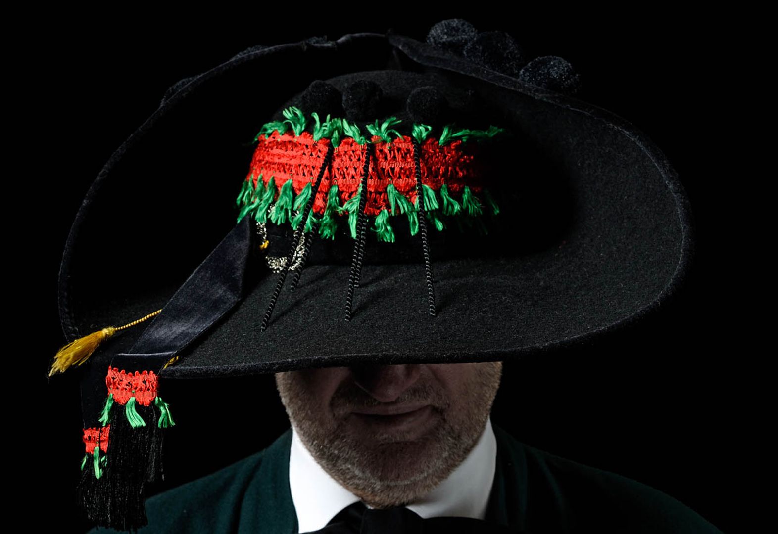 Mann mit Hut in Effeltricher Tracht Detailansicht